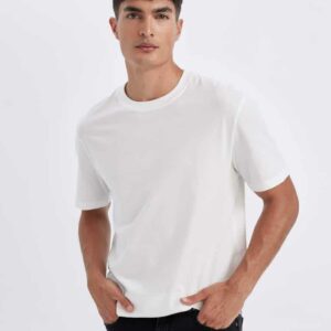 New Regular Fit Bisiklet Yaka Kısa Kollu Basic Tişört